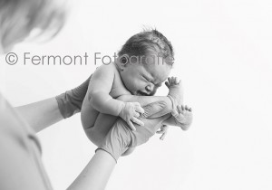 Photographer Captures Incredible Images of Newborns