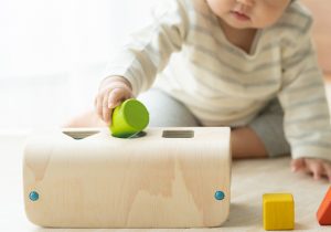 What is the Montessori approach for babies?