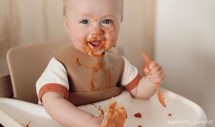 Introducing Solids: Baby-Led Weaning Vs. Spoon Feeding