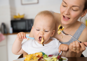Is your older baby uninterested in solids? Try these 5 tips