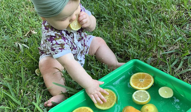 5 taste-safe baby messy play ideas