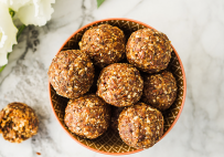 Bliss balls recipe for pregnancy and postpartum