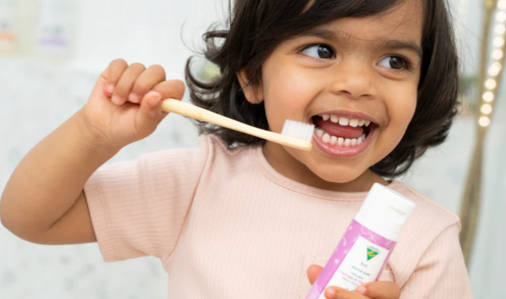 Why probiotic and fluoride-free toothpaste is beneficial for little teeth