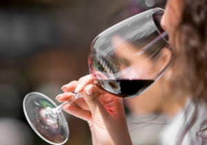 Mum Wine Culture: The risks and signs you need help